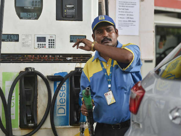 पेट्रोल में कितना हिस्सा टैक्स का